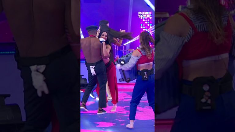 Beatriz dança SOZINHA com MALA na festa! | BBB 24 | Multishow