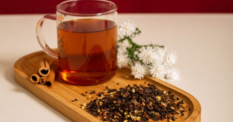 Benefícios do chá vermelho: melhora a digestão, o metabolismo e mais