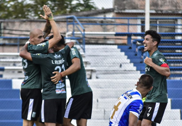 Rival do Corinthians na Sul-Americana vence fora de casa antes da estreia alvinegra