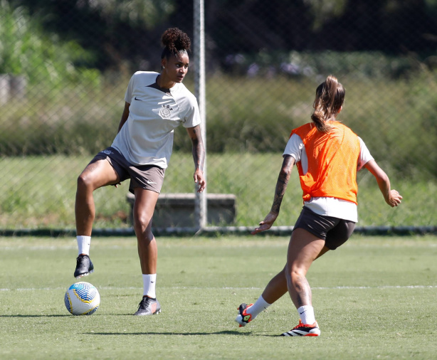 Corinthians ganha dois reforços em preparação final para a estreia no Brasileiro Feminino