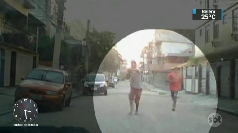 Policial surpreende criminosos durante tentativa de roubo no RJ | SBT Notícias (05/12/17)