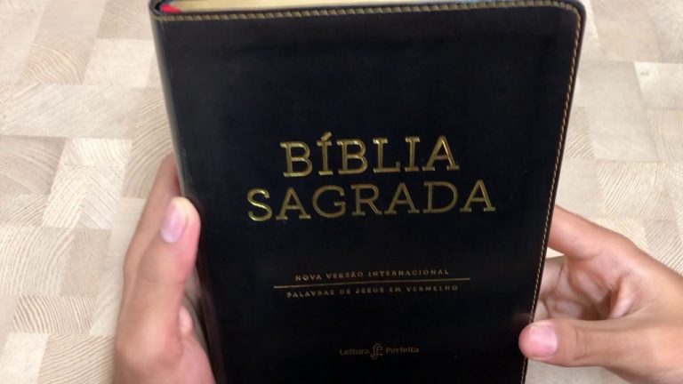 Bíblia Sagrada | NVI | Leitura Perfeita | Letra Normal | Luxo | Preta