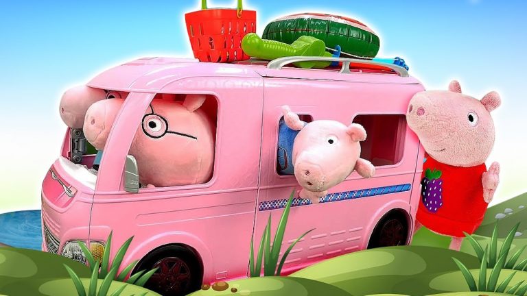 Peppa Pig e George em uma viagem em família! Histórias para crianças com brinquedos