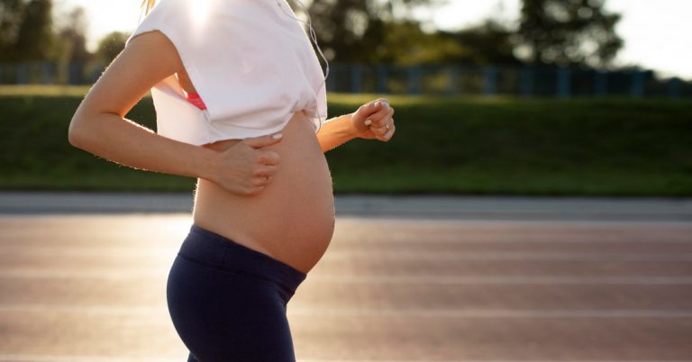 Caminhada pode reduzir necessidade de parto cesárea, aponta pesquisa