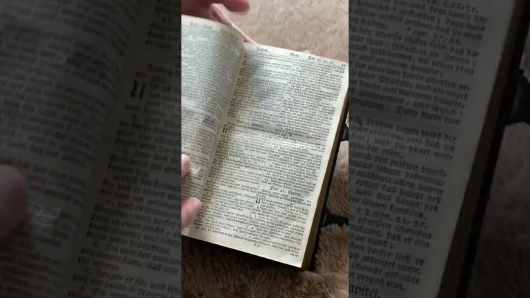 Bíblia de 1763! RELÍQUIA! #booktube #livros #biblia #bíblia #igreja #curiosidades