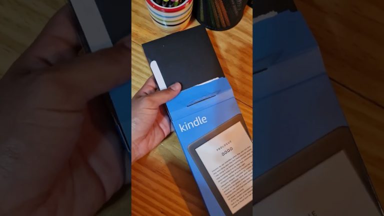 Unboxing Kindle 10ª Geração #unboxing #kindle #kindleunlimited #kindleebook #ebooks #epub #primeday