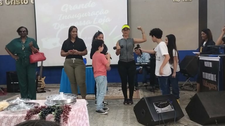 Peça dia das mães – Loja Mãe vc é um presente 🎁 GMJ