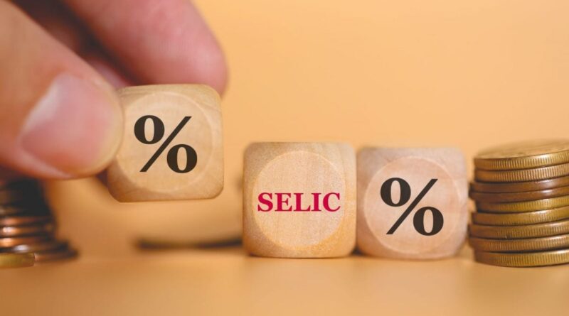 Banco Central Mantém Selic a 15% e Reforça Cautela