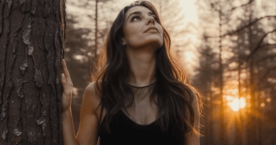 Hollywood is not taking kindly to the AI-generated actress Tilly Norwood | TechCrunch