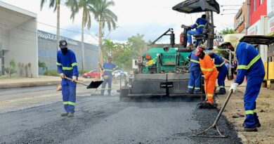 Prefeitura de Montes Claros faz o recapeamento da avenida João XXII | G1