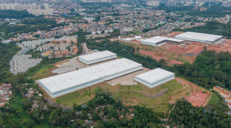 Galpões Logísticos Operam com Vacância Mínima e Preços em Alta